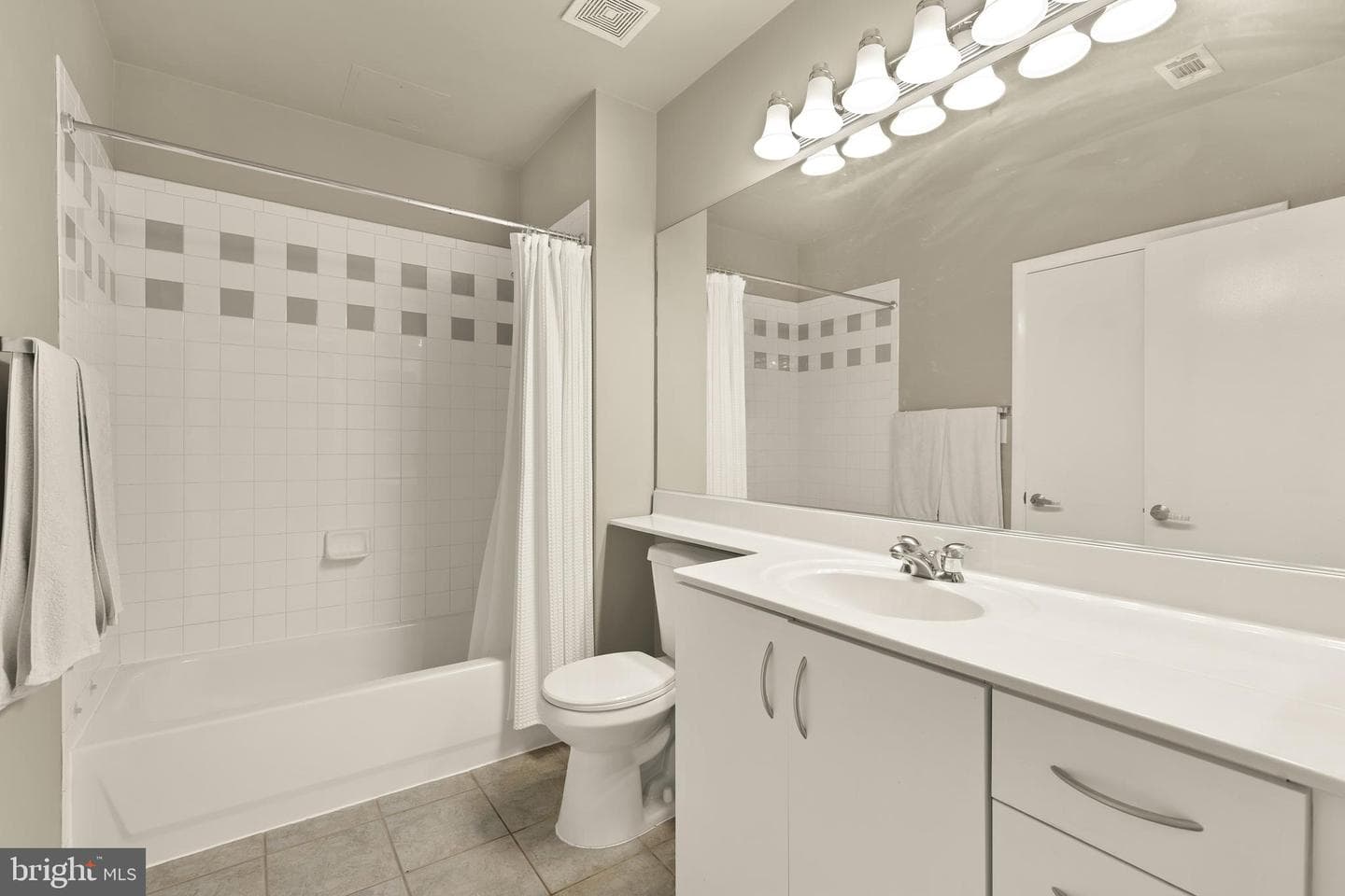 1300 N Street NW #814 photo 25