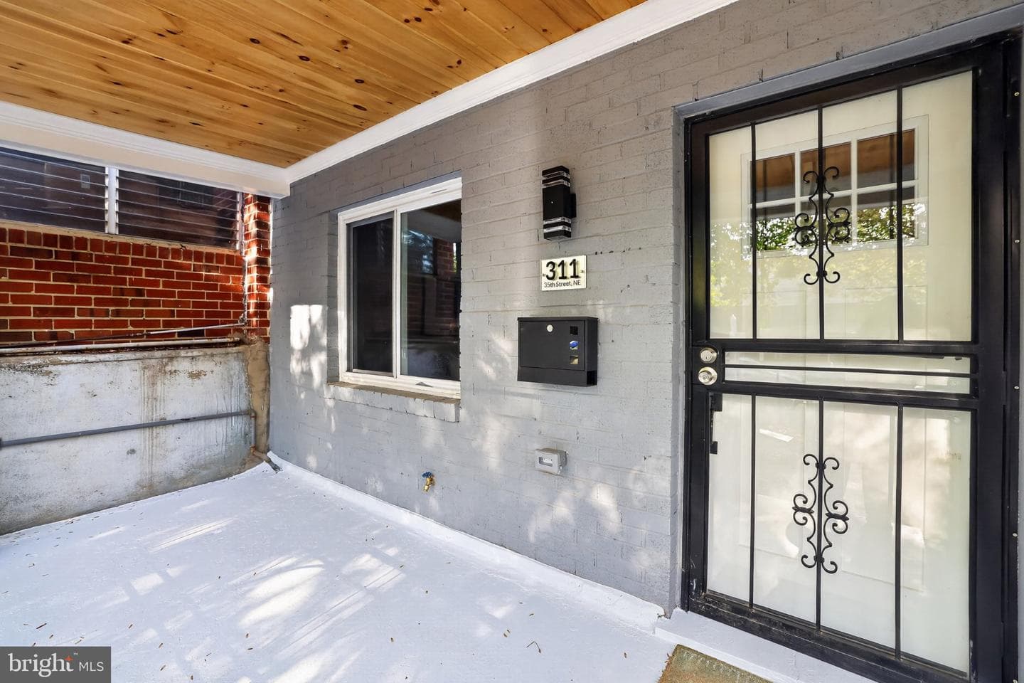 311 35th Street NE photo 4