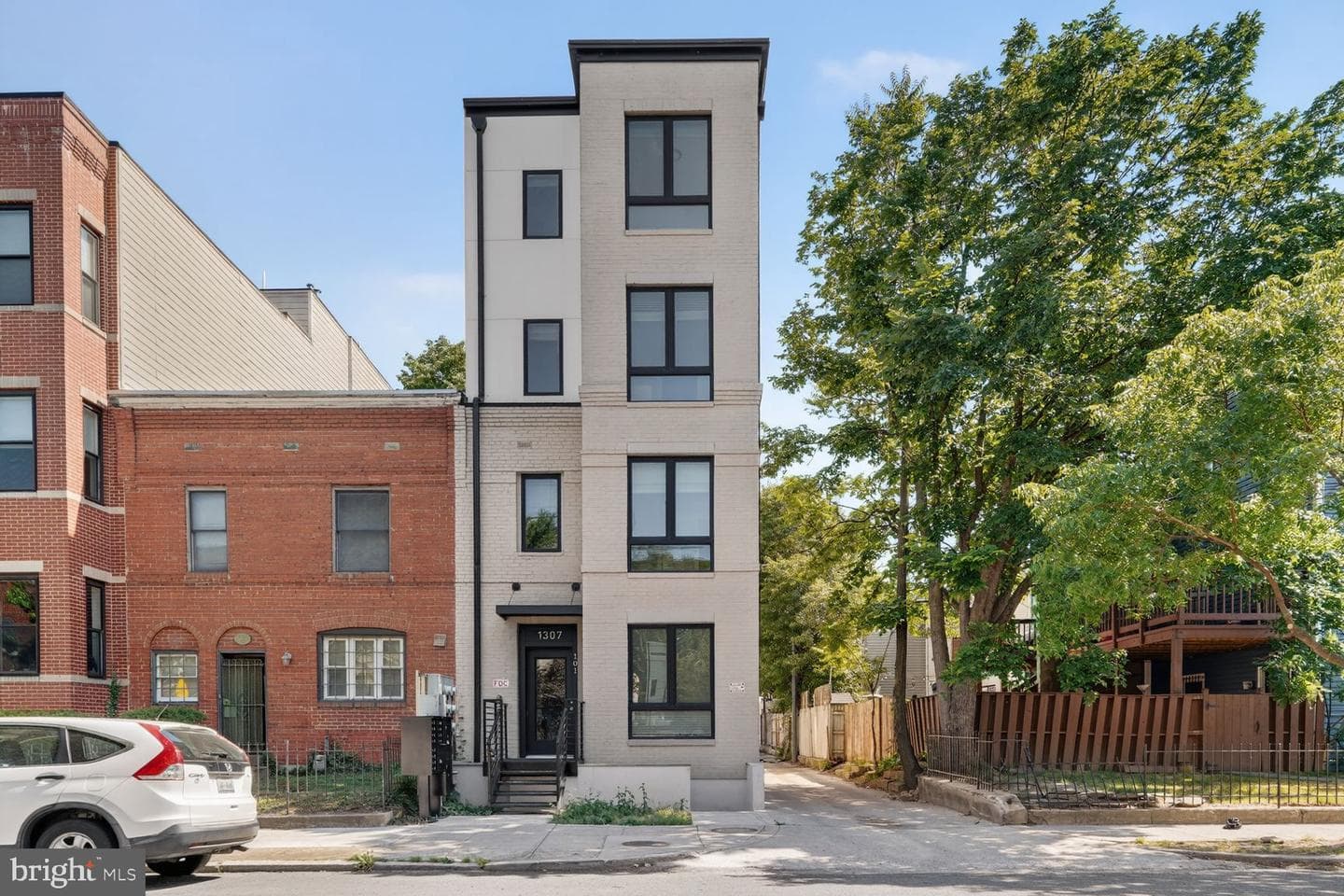 1307 K Street SE #301, Washington