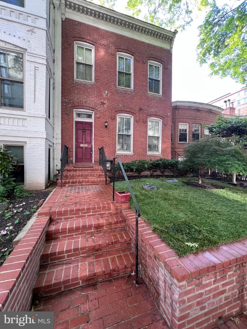 947 25th Street NW photo 2