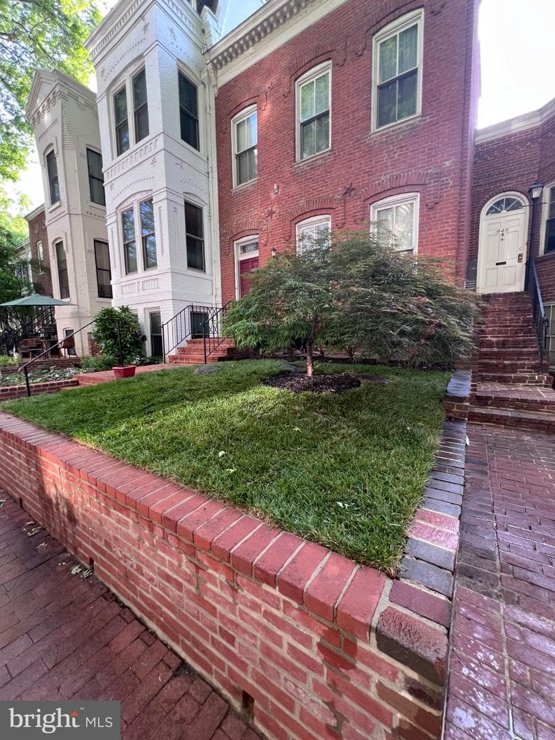 947 25th Street NW photo 4