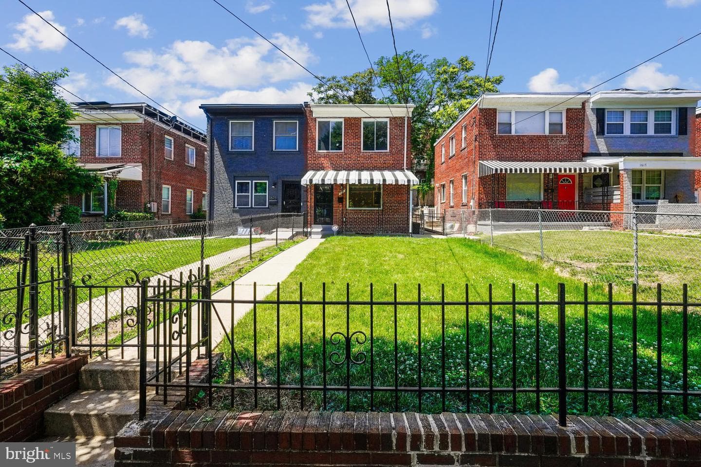 1621 Fort Dupont Street SE