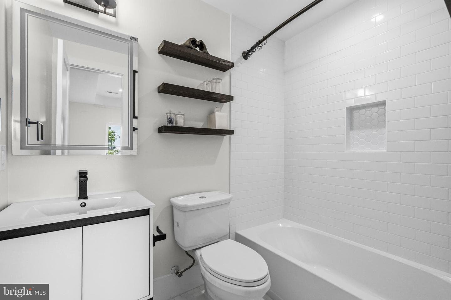 1241 Oates Street NE #2 photo 18