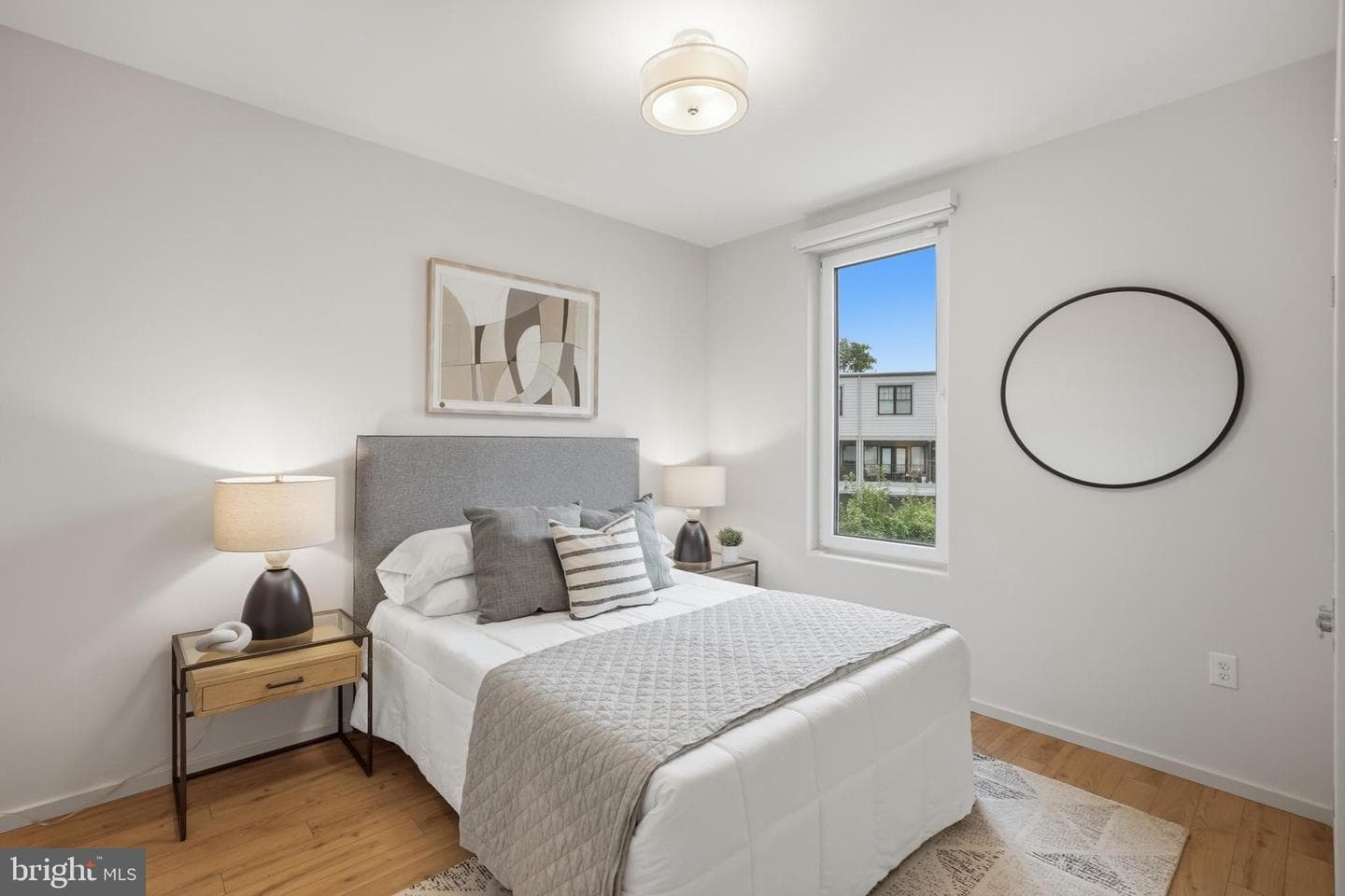 523 Montana Avenue NE #525a photo 33