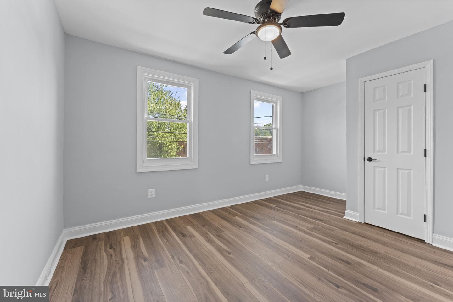 1447 Bangor Street SE photo 10
