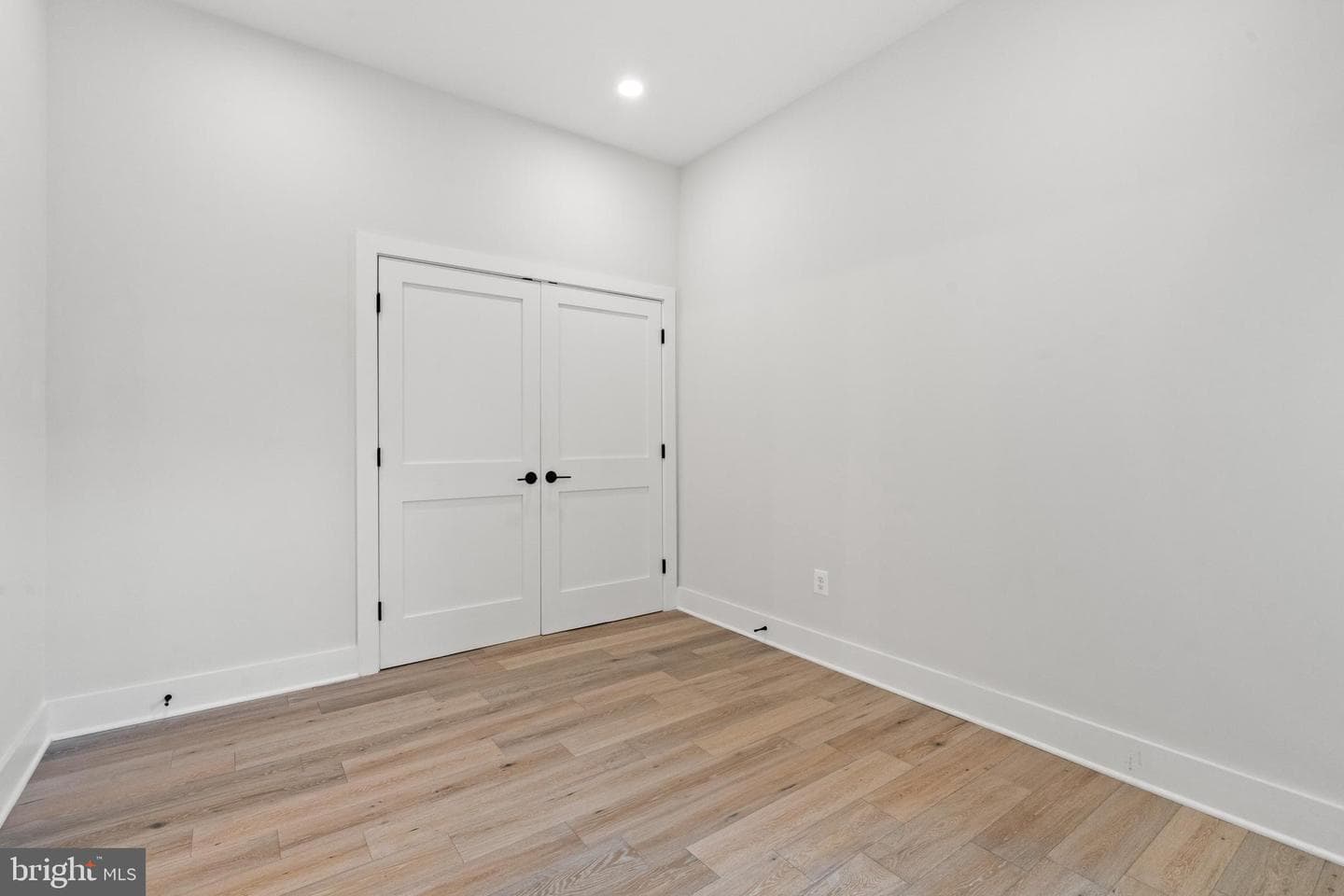 1130 Penn Street NE #6 photo 12