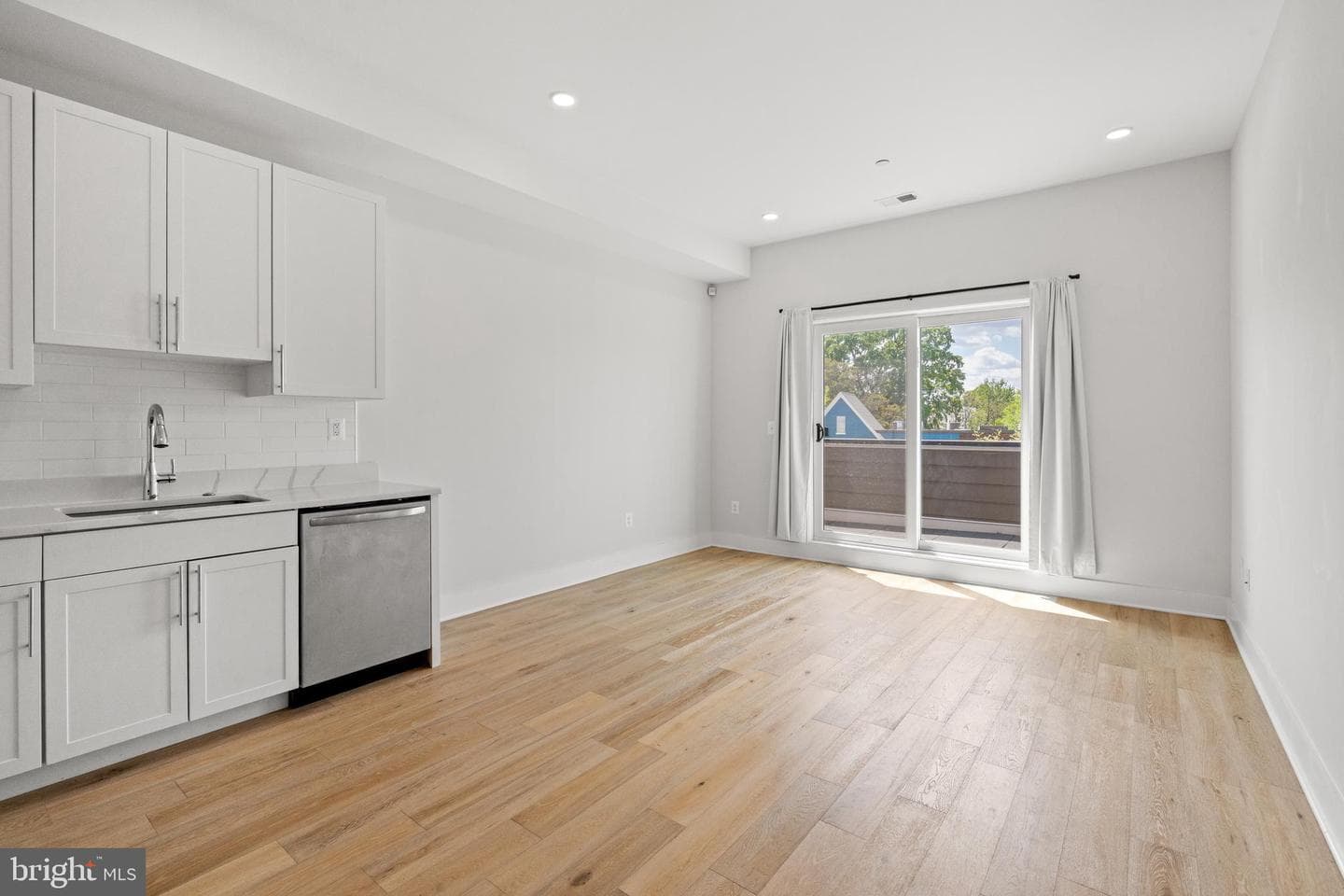1130 Penn Street NE #6 photo 7