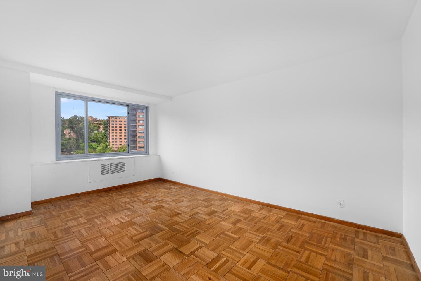4200 Cathedral Avenue NW #901 photo 12