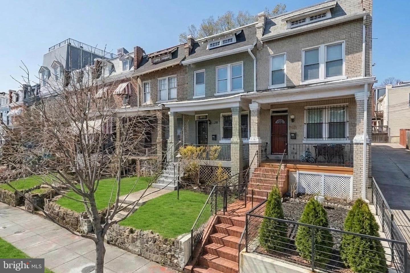 2126 4th Street NE photo 1