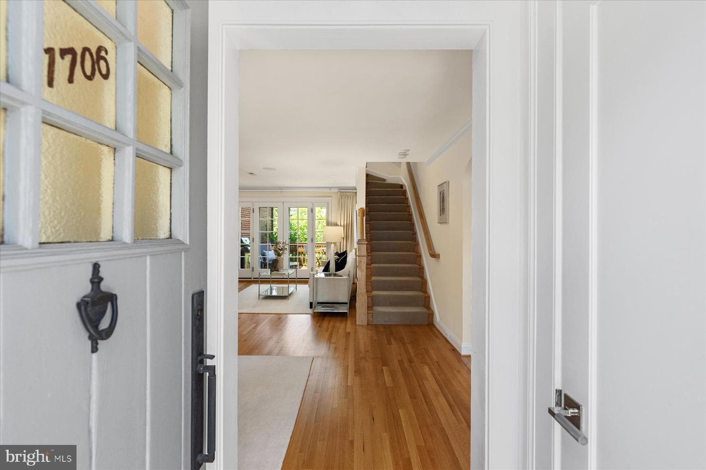 1706 Surrey Lane NW photo 4