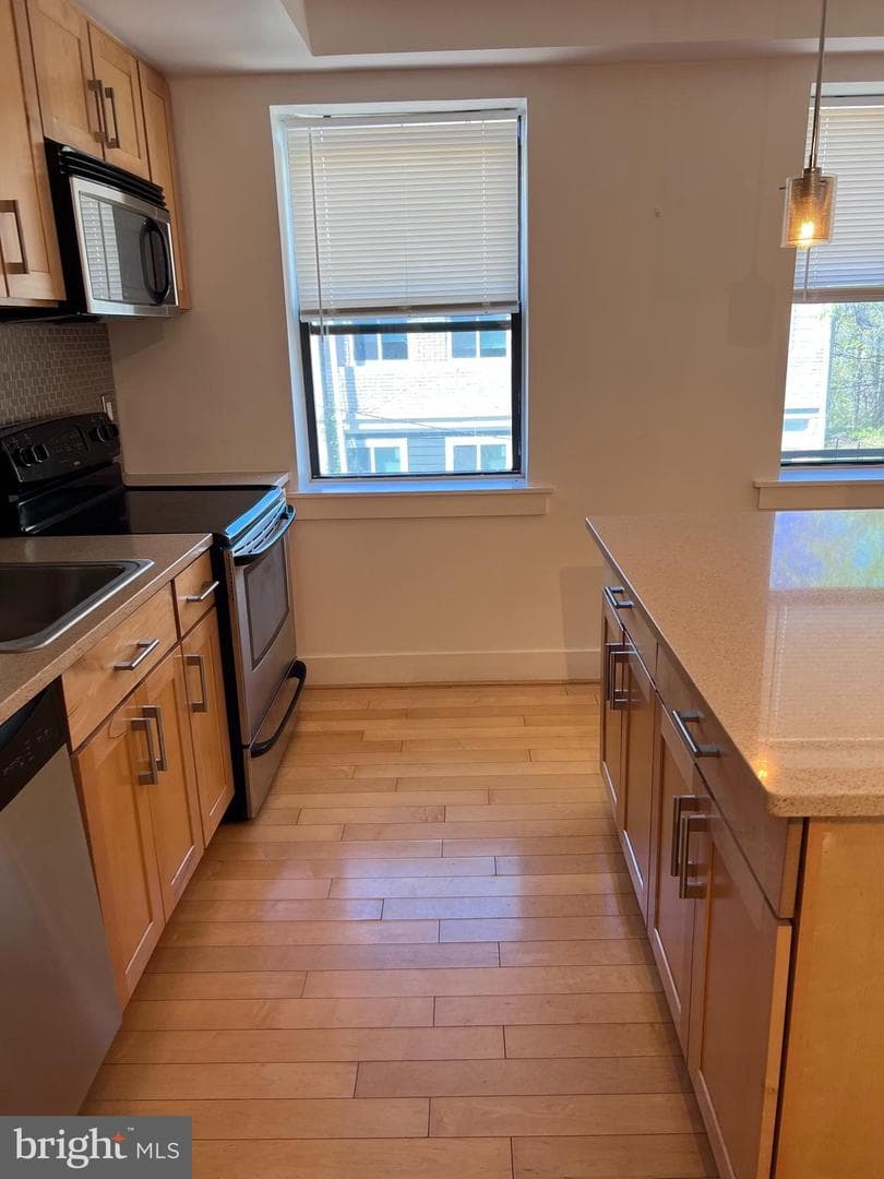 210 Oakwood Street SE #204 photo 7