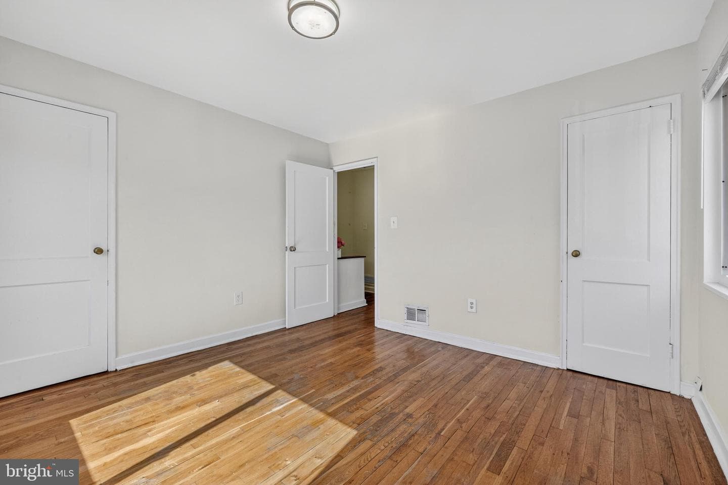 206 53rd Street NE photo 15