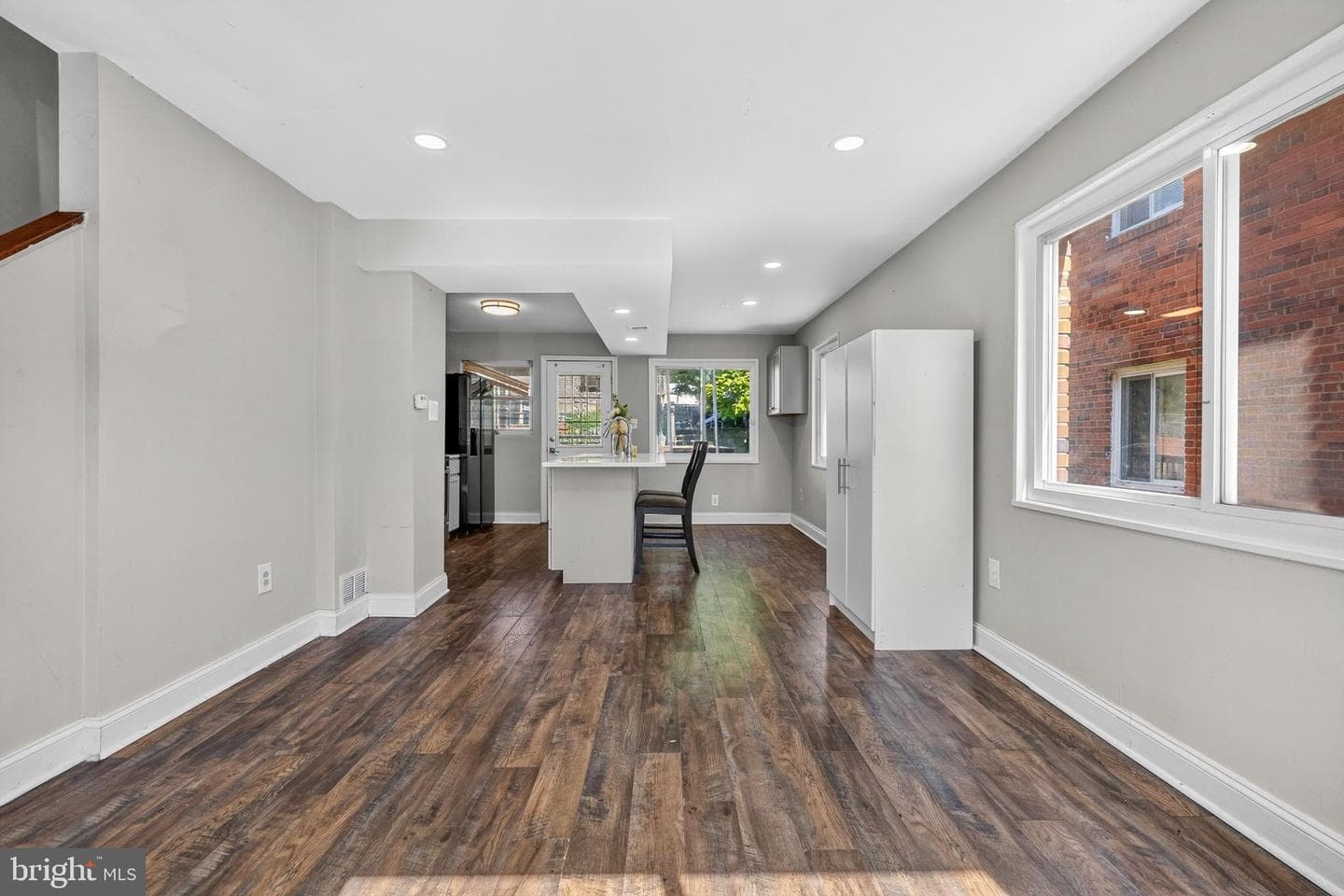 206 53rd Street NE photo 17