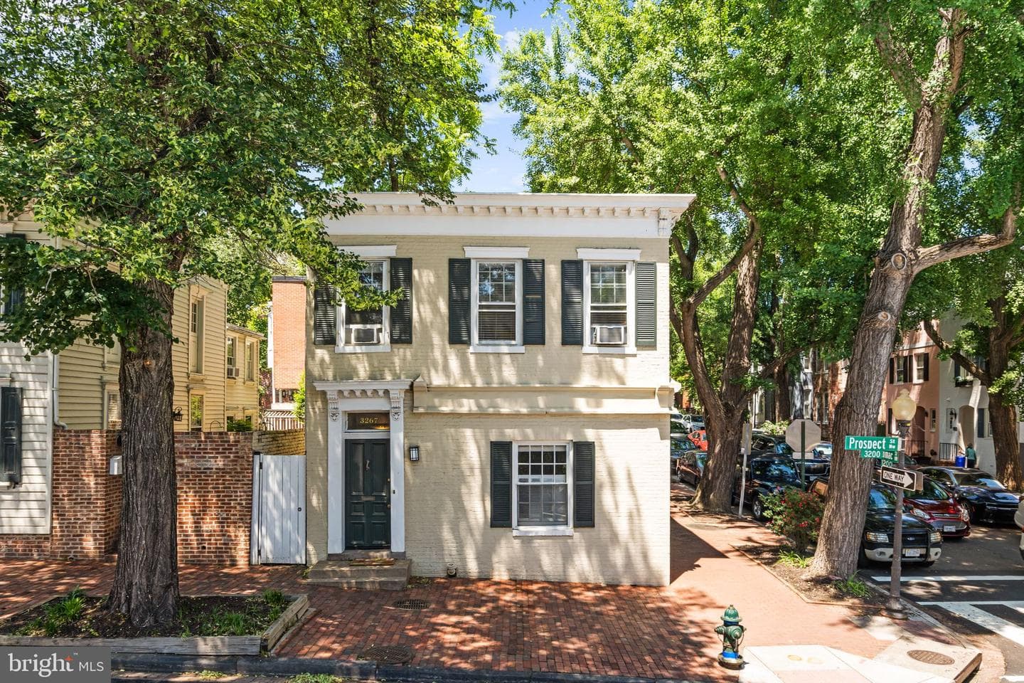 3267 Prospect Street NW photo 1