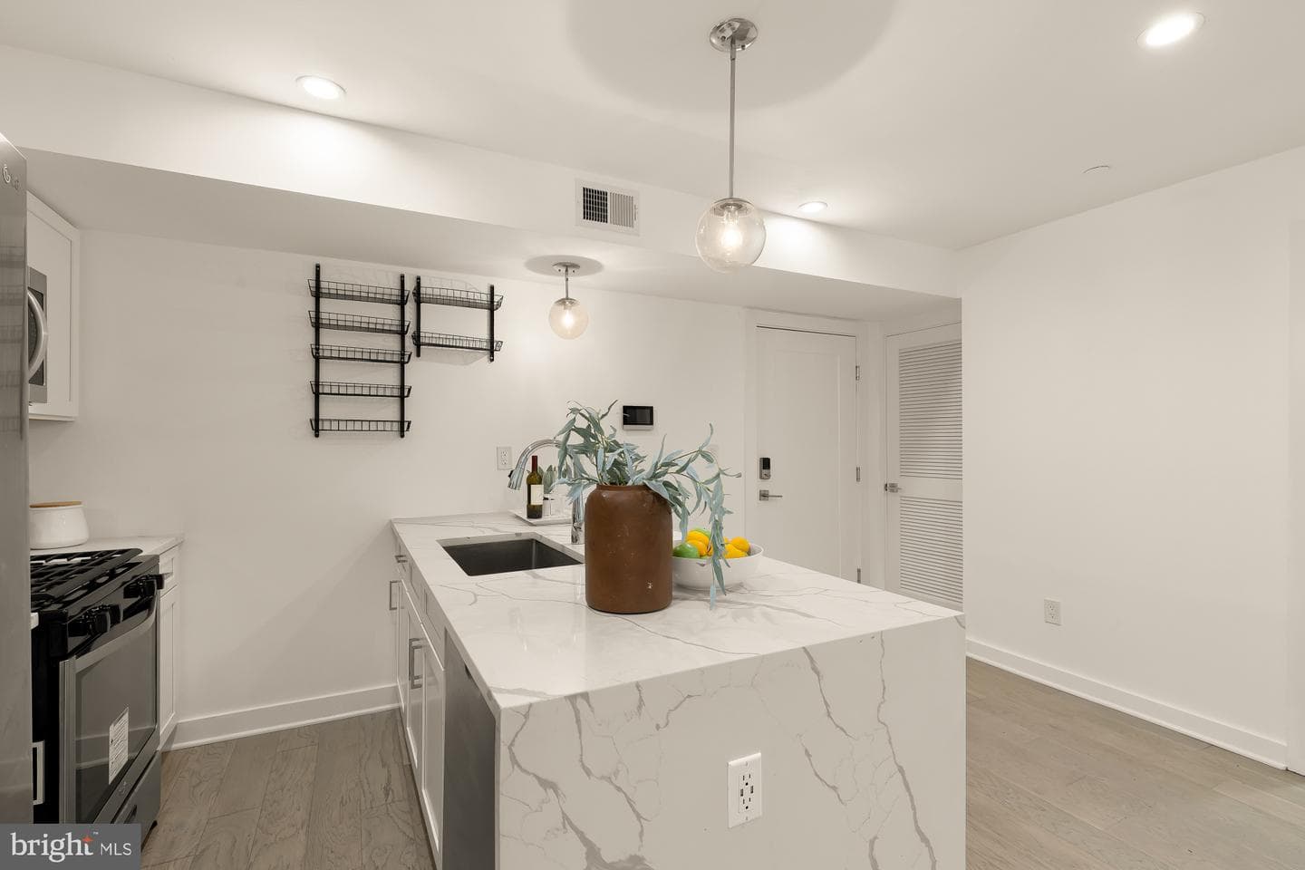 1019 17th Place NE #1 photo 4