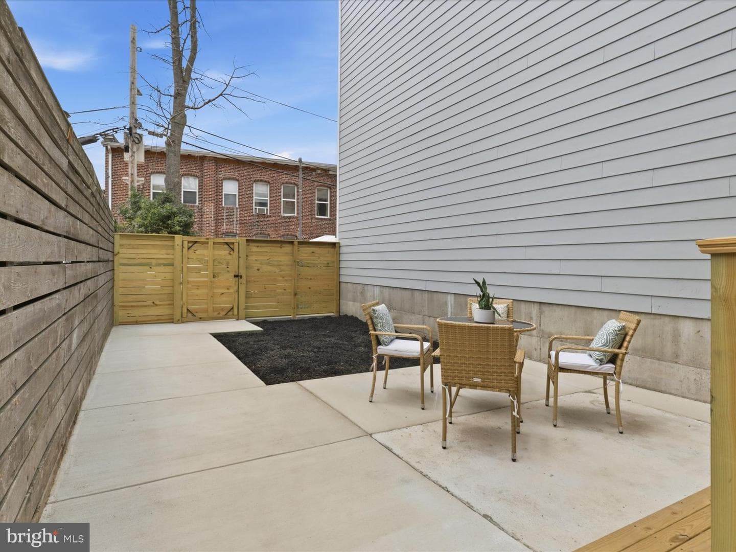 2302 Ontario Road NW photo 33