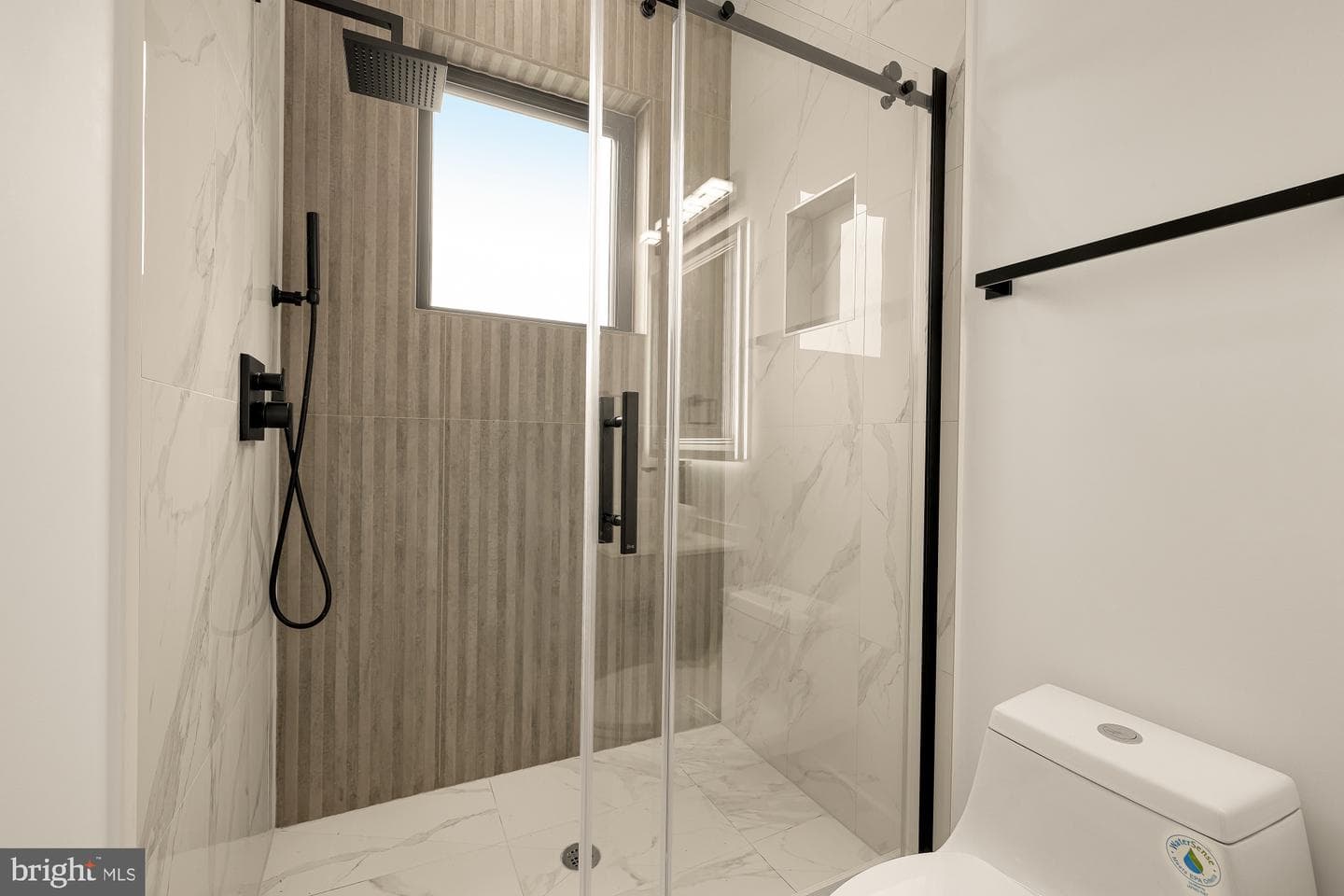 1140 Oates Street NE #201 photo 34
