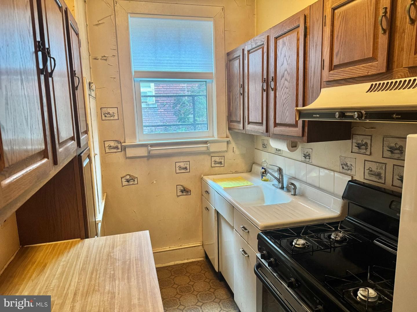 3018 Porter Street NW #201 photo 11