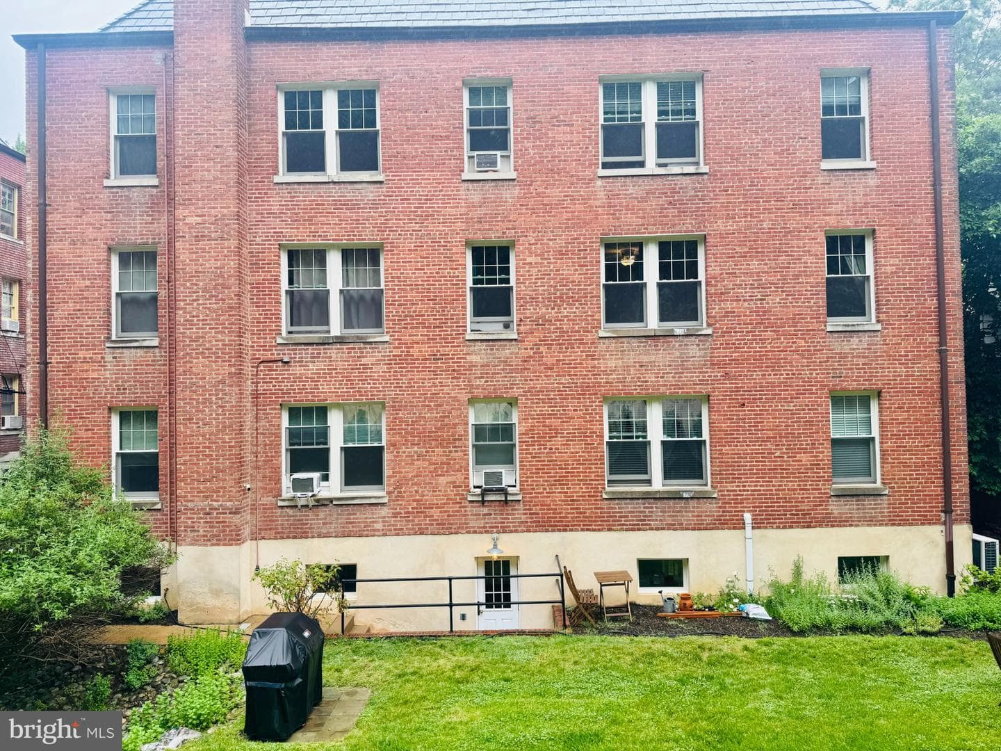 3018 Porter Street NW #201 photo 13