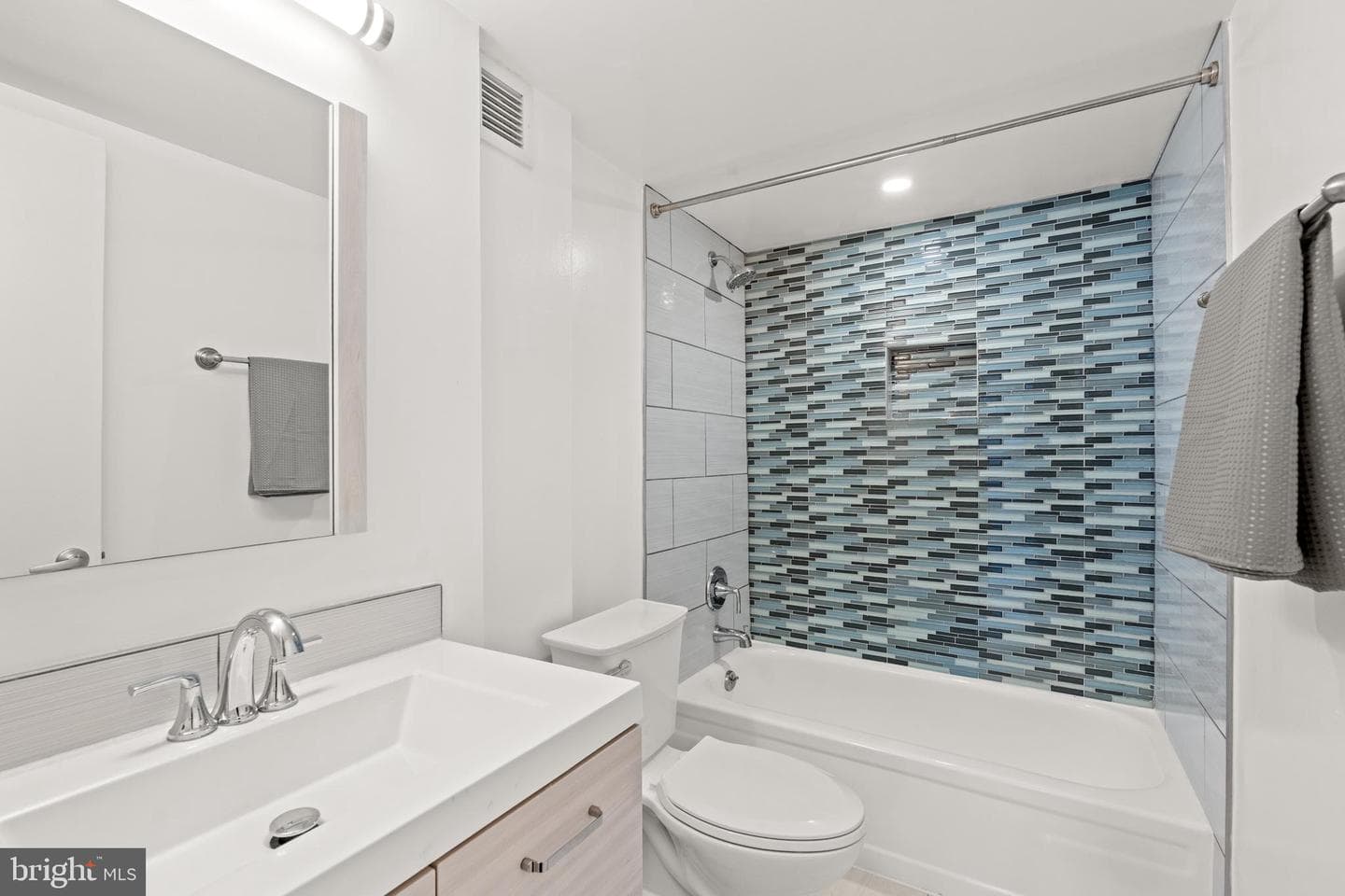 2141 P Street NW #306 photo 17