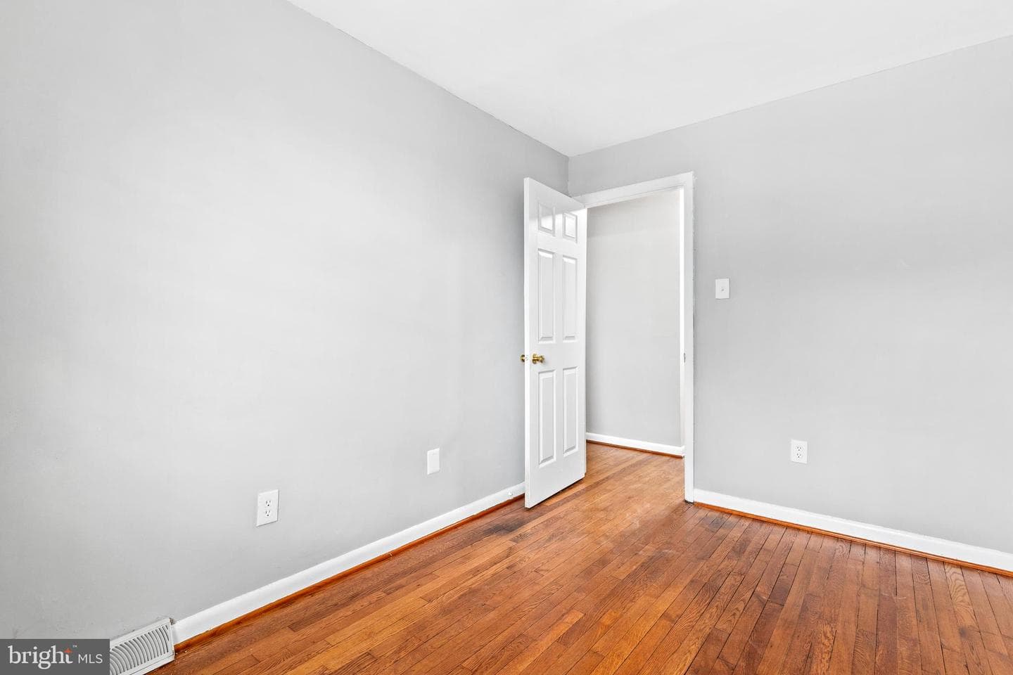 2505 Naylor Road SE photo 22