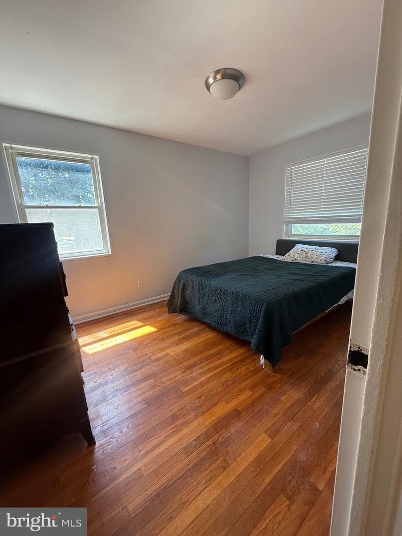 526 Kenyon Street NW #201 photo 12