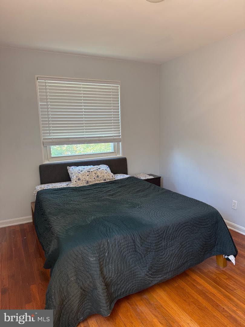 526 Kenyon Street NW #201 photo 13