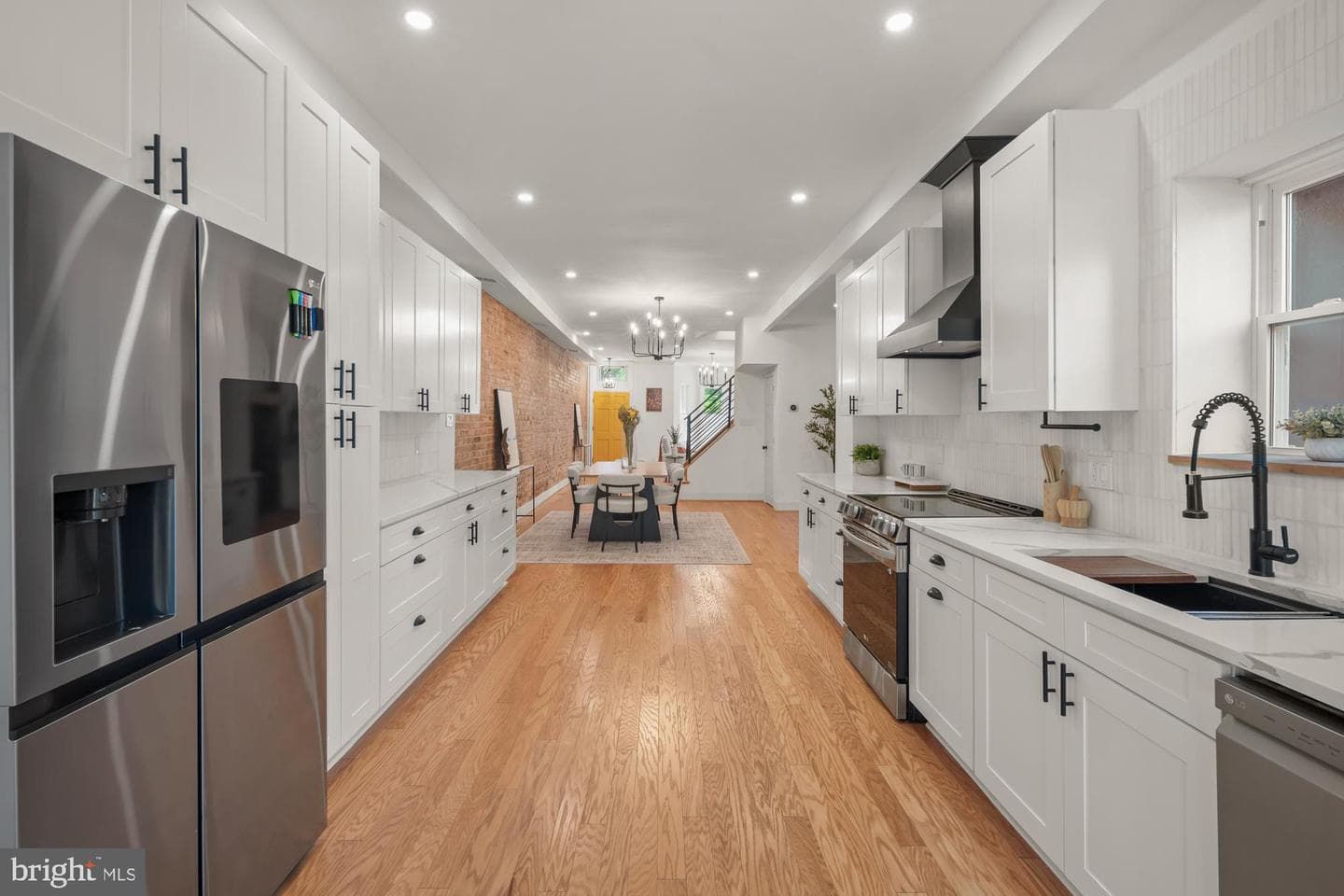 16 Q Street NE photo 10