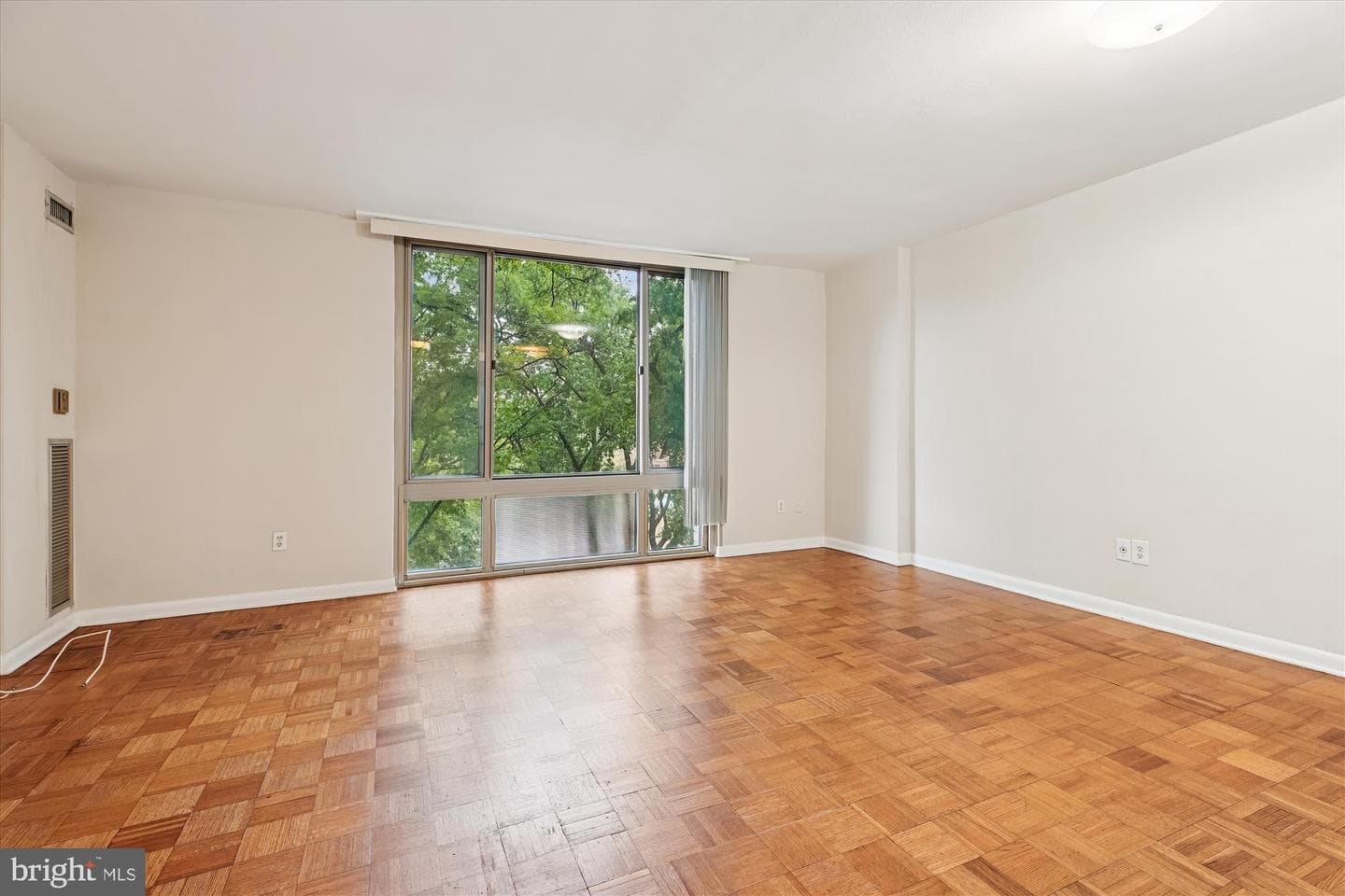 950 25th Street NW #709-N photo 16