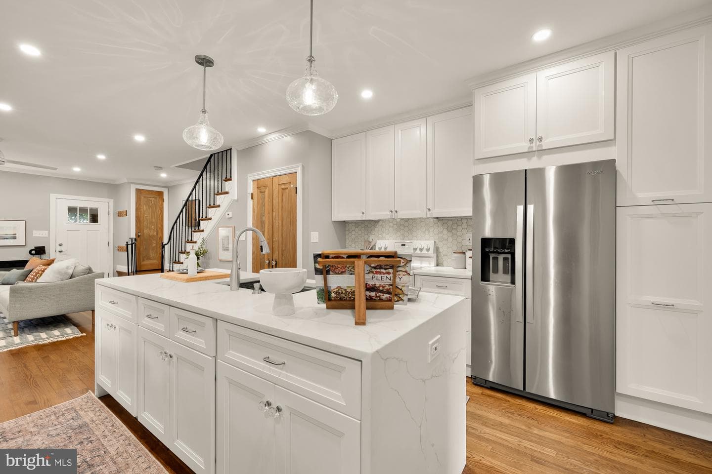 907 Varnum Street NE photo 11