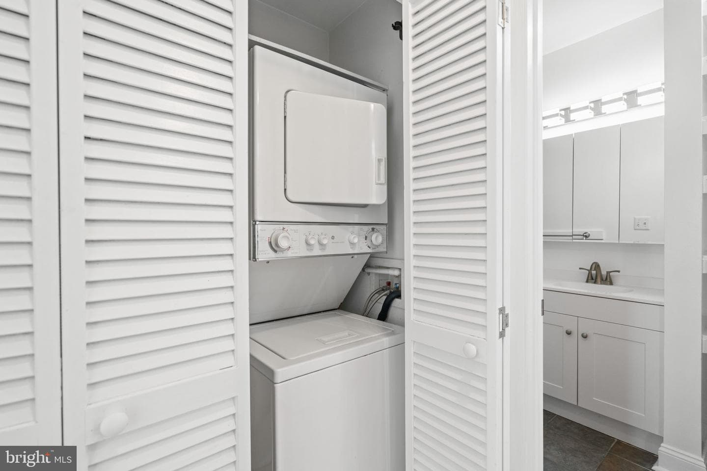 1427 Chapin Street NW #306 photo 27