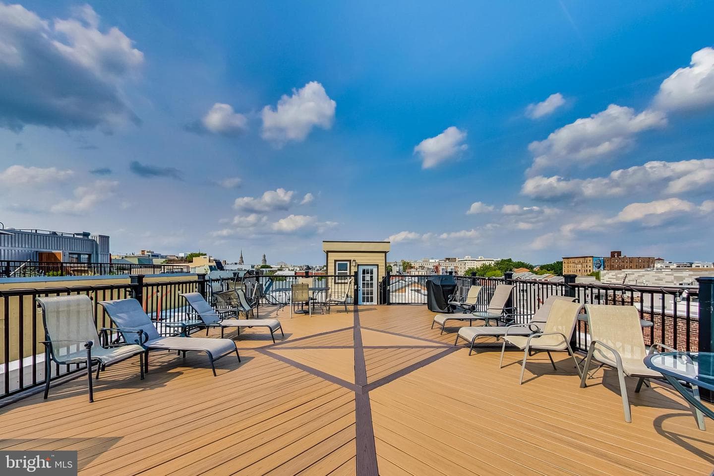 1427 Chapin Street NW #306 photo 31