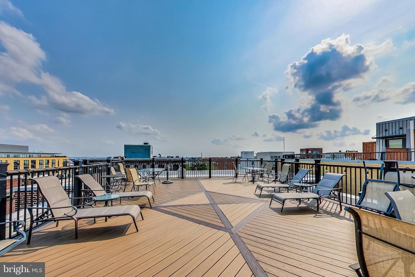 1427 Chapin Street NW #306 photo 32