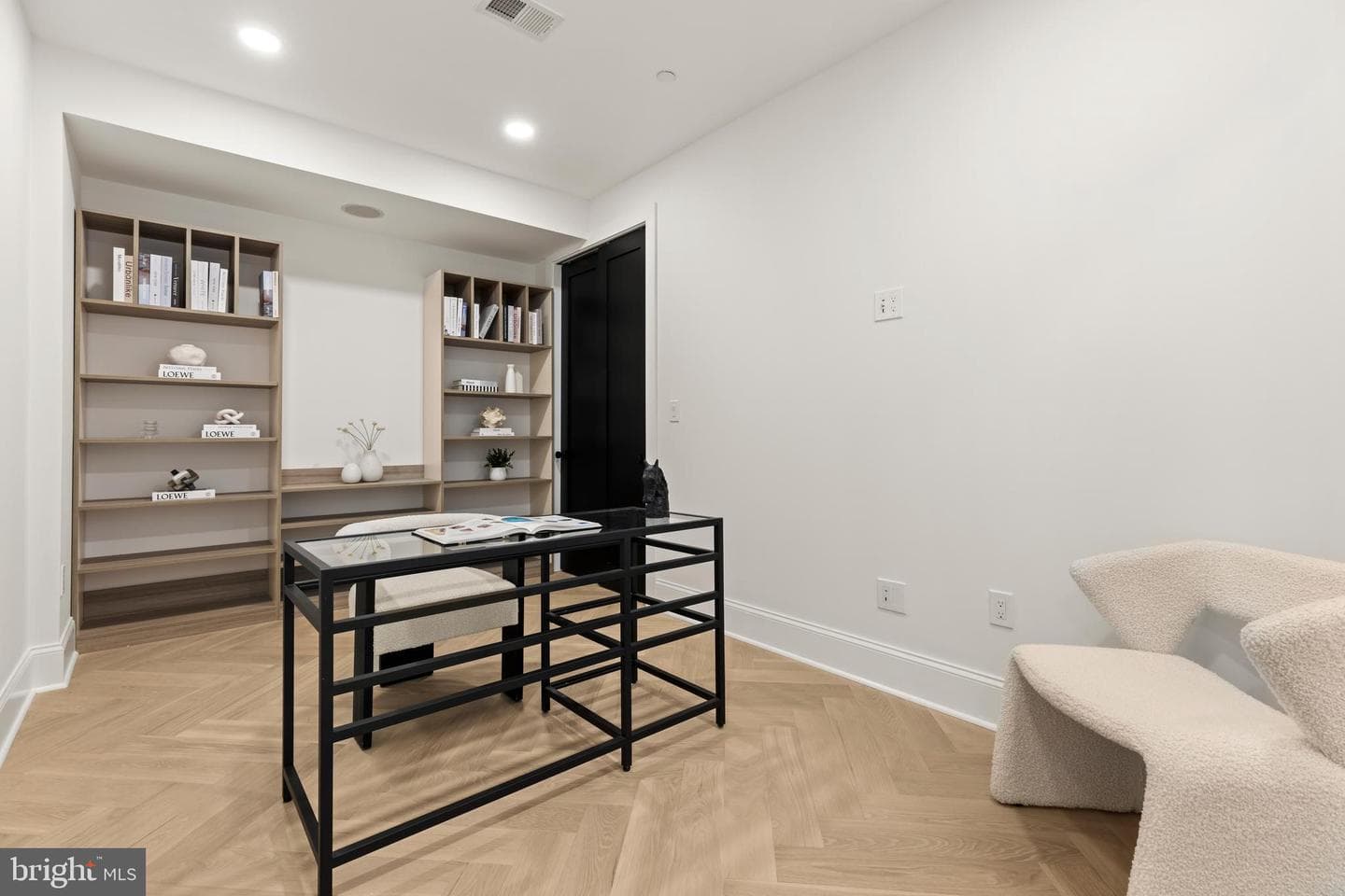 733 Euclid Street NW #303 photo 19