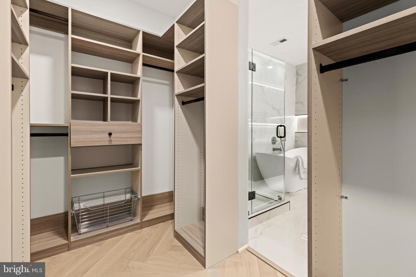 733 Euclid Street NW #303 photo 33
