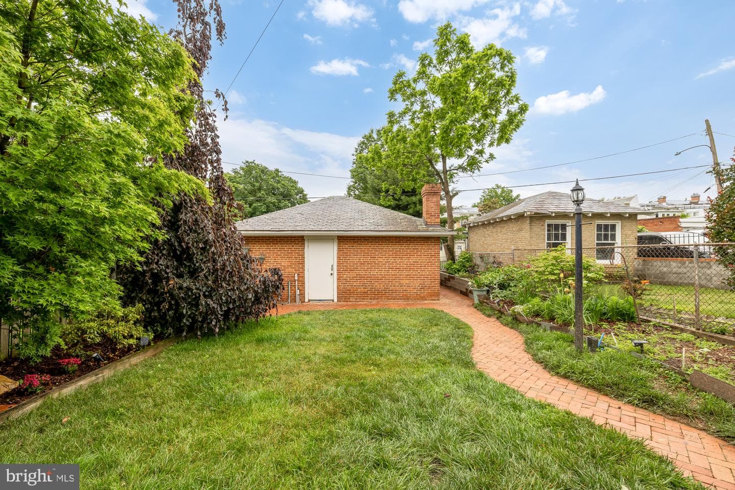 1616 Webster Street NW photo 58