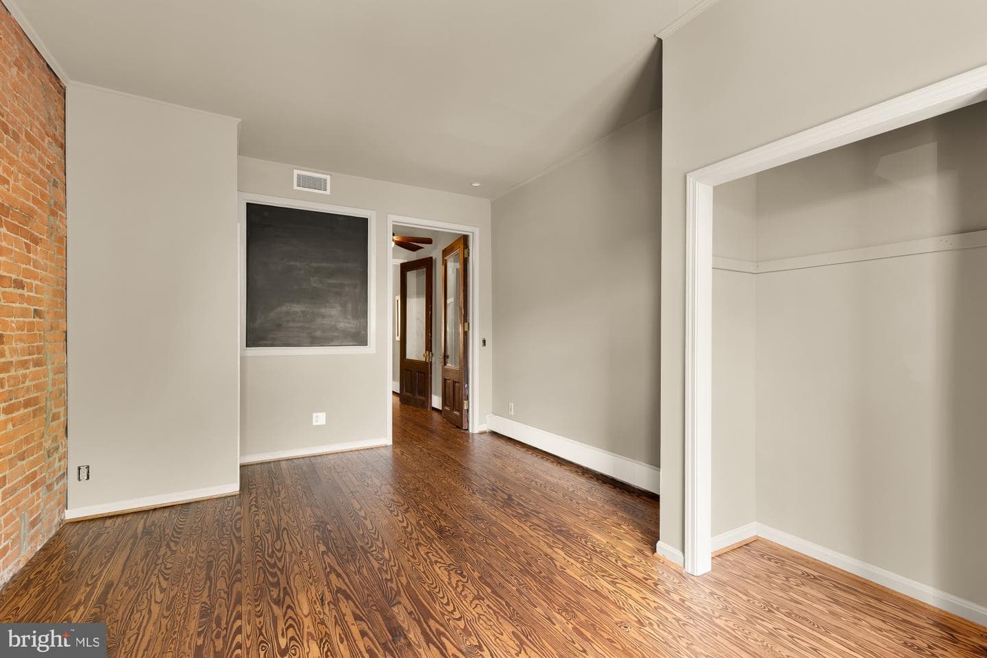 128 D Street SE photo 20