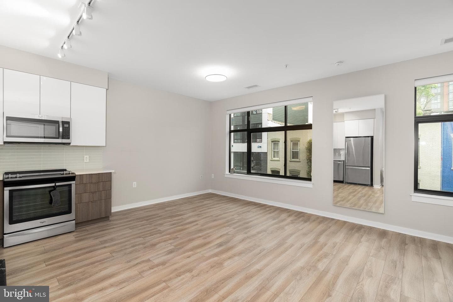 911 2nd Street NE #204 photo 5