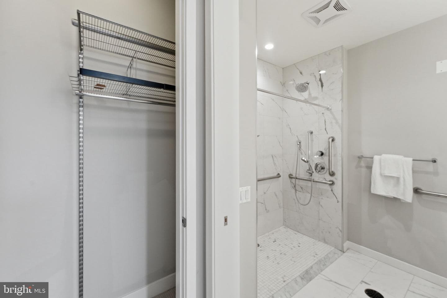 646 H Street NE #304 photo 21