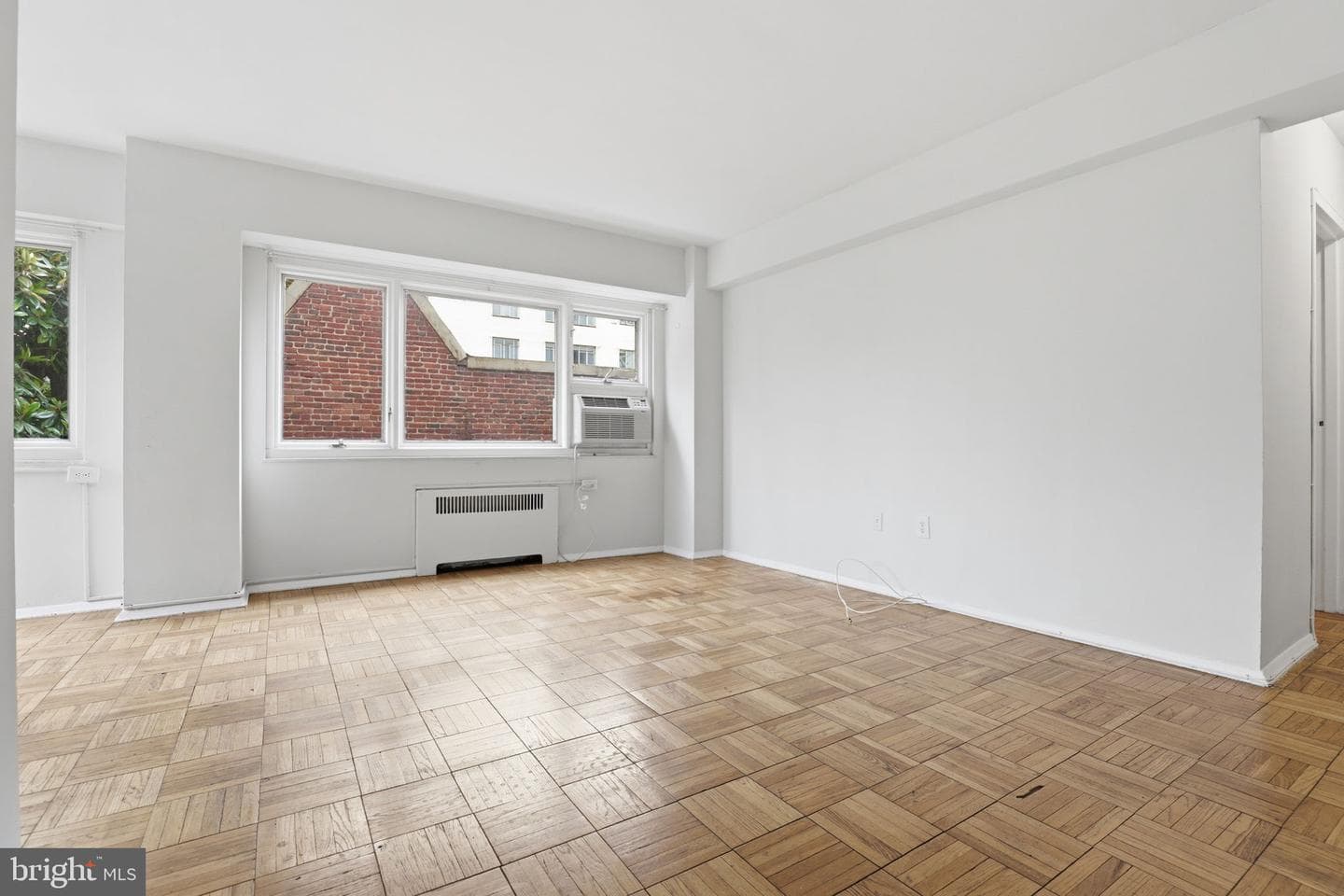 2720 Wisconsin Avenue NW #302 photo 3