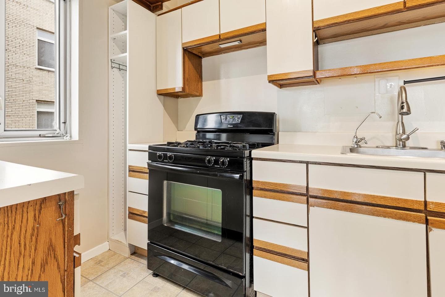 1711 Massachusetts Avenue NW #628 photo 12
