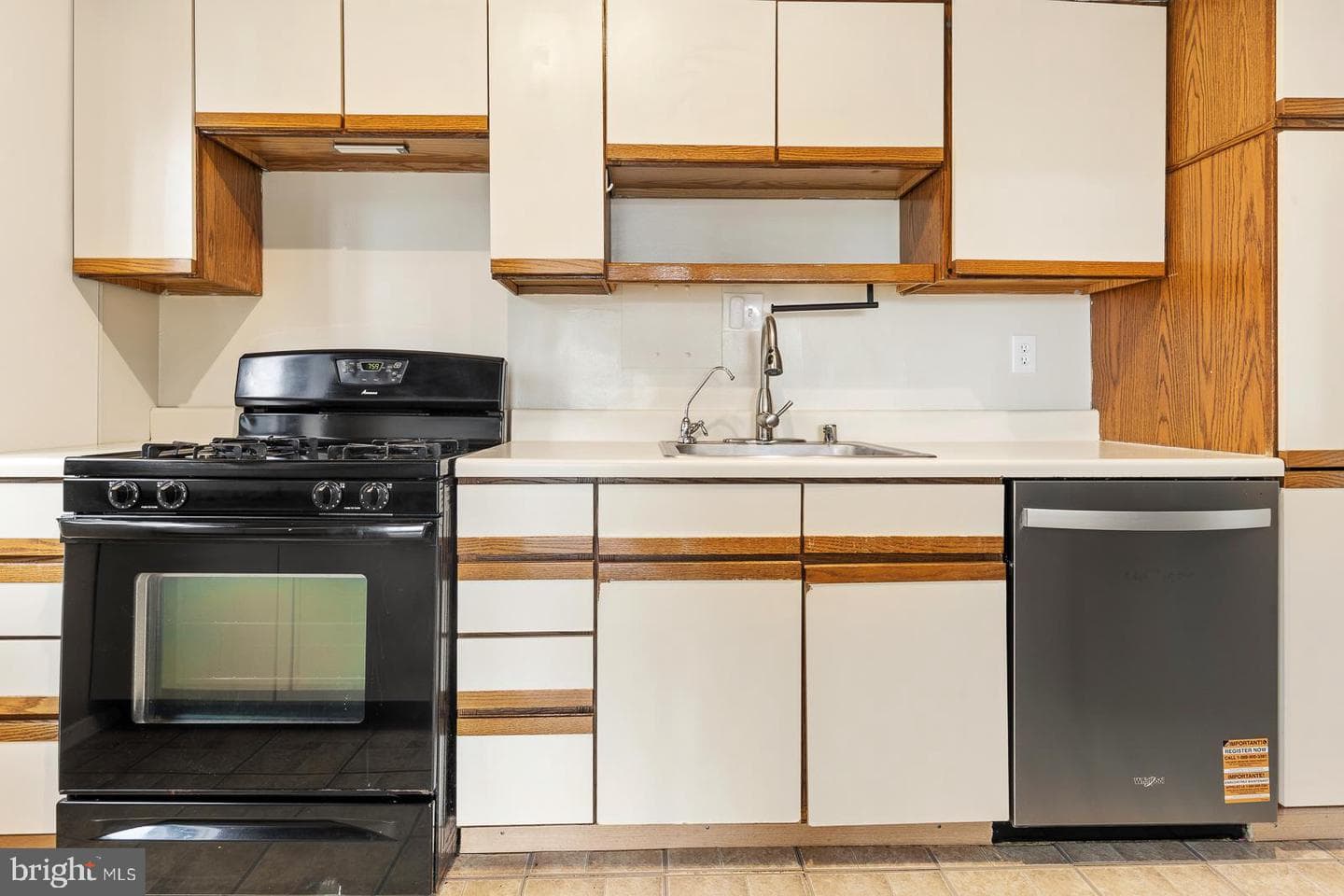 1711 Massachusetts Avenue NW #628 photo 13