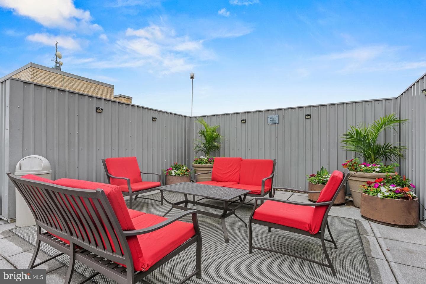 1711 Massachusetts Avenue NW #628 photo 32