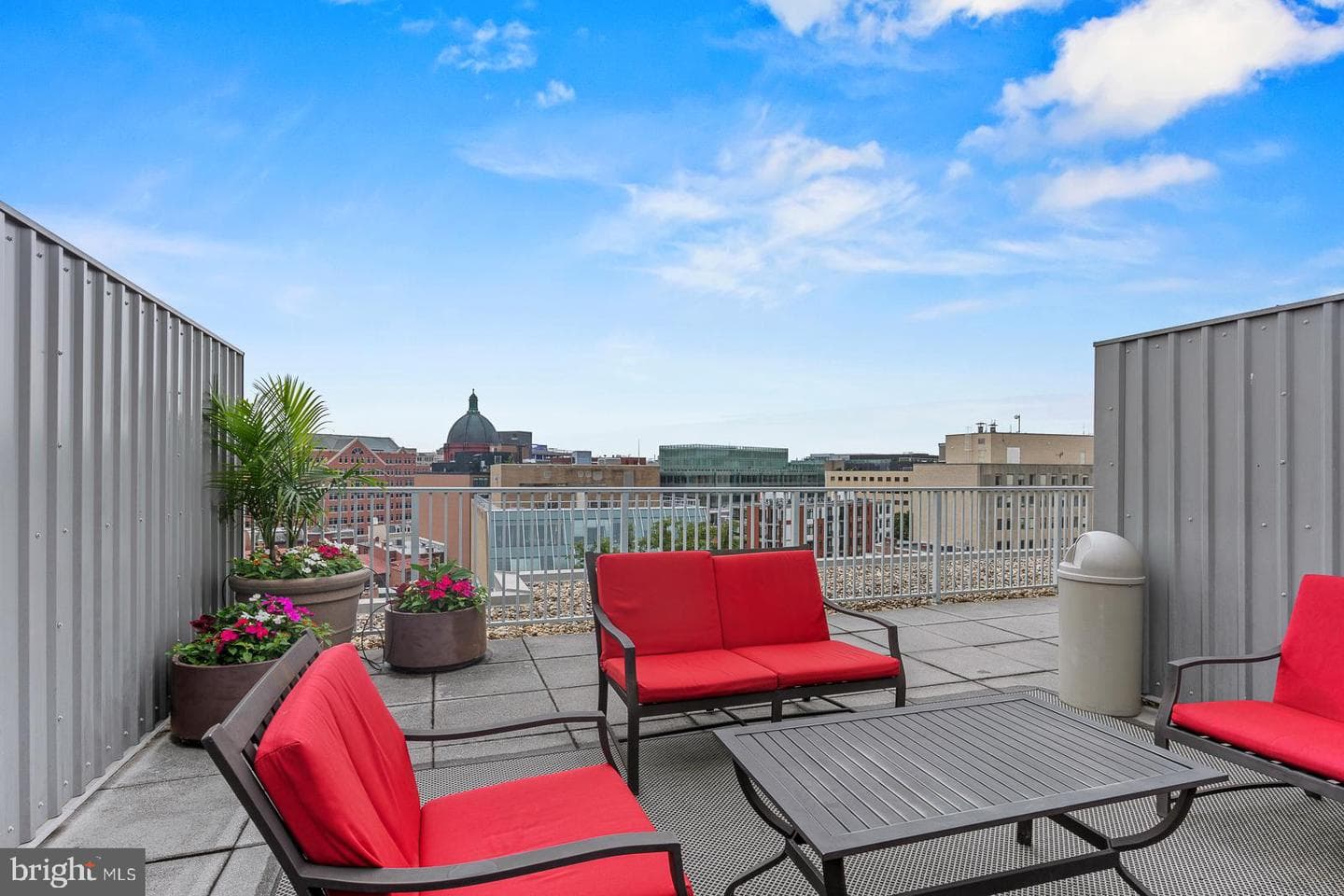 1711 Massachusetts Avenue NW #628 photo 33