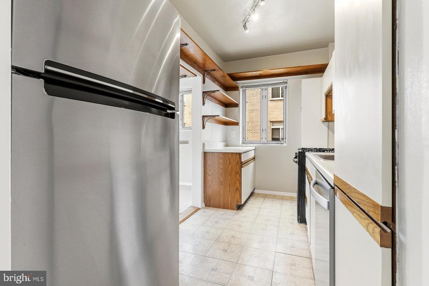 1711 Massachusetts Avenue NW #628 photo 9