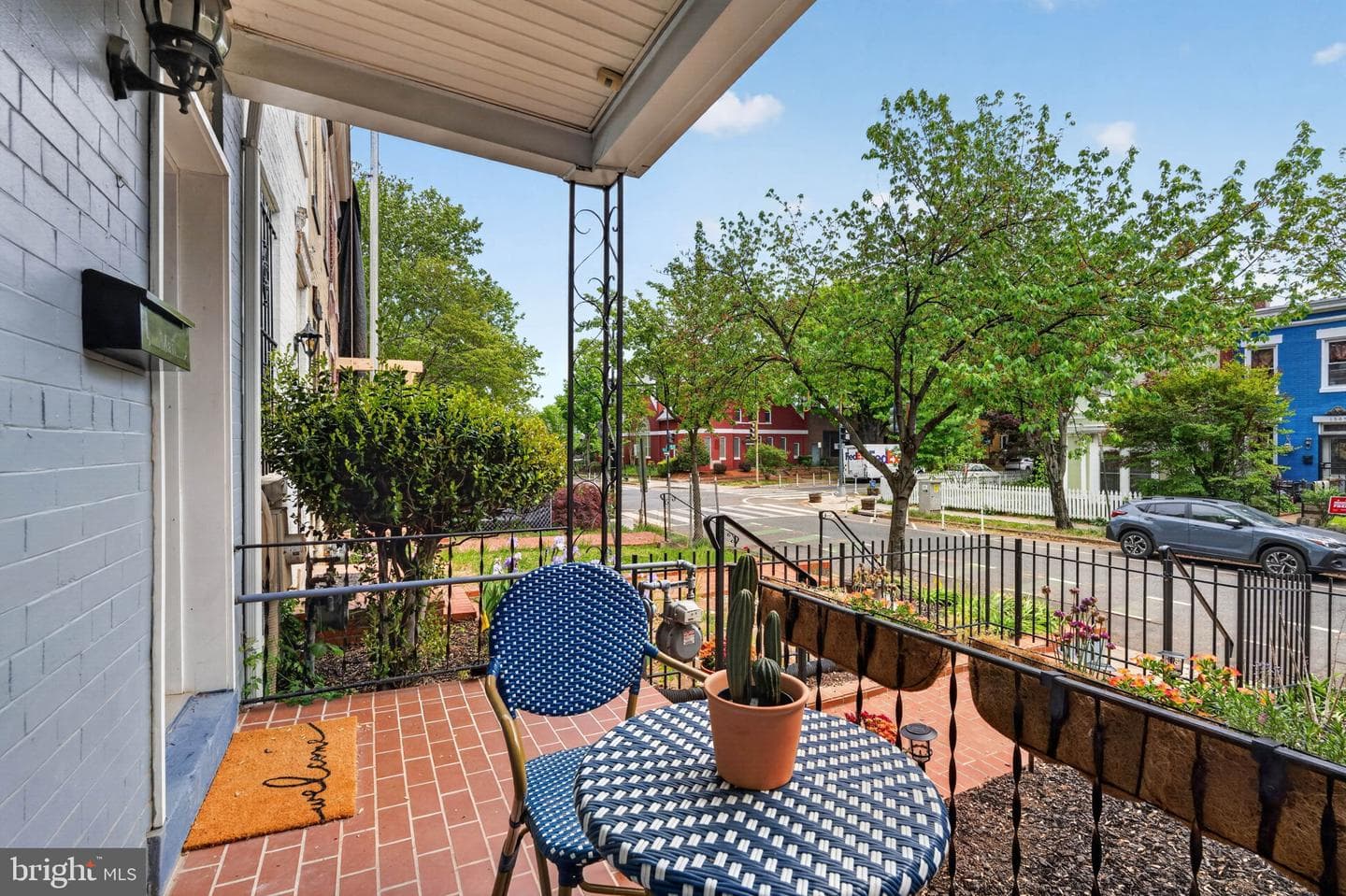 1372 C Street NE photo 5