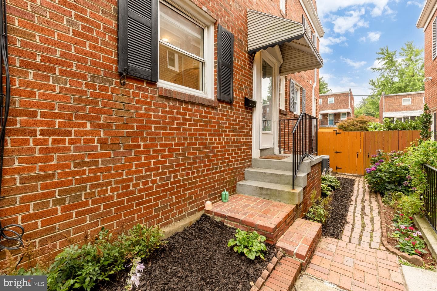 1408 Sheridan Street NW photo 3