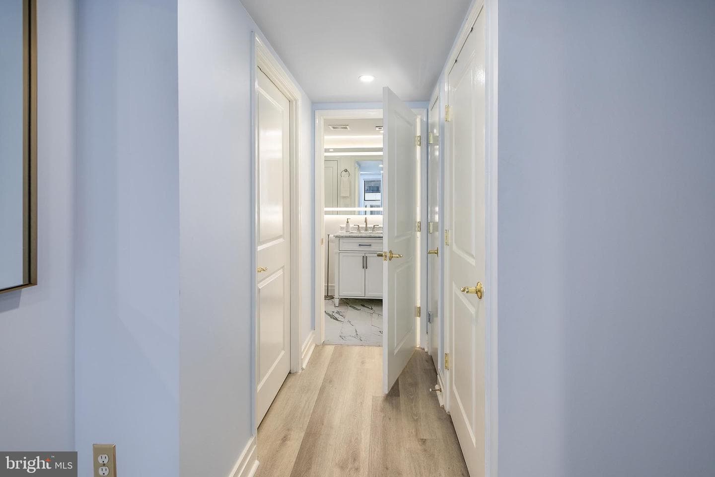 915 E Street NW #1105 photo 23