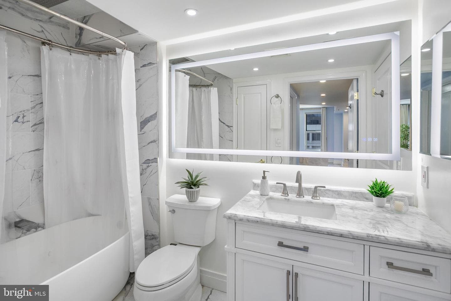 915 E Street NW #1105 photo 27
