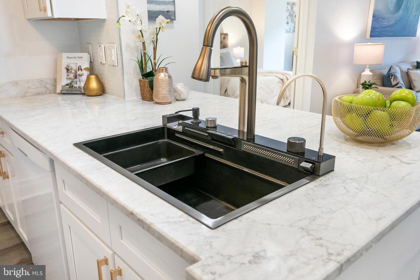 915 E Street NW #1105 photo 9